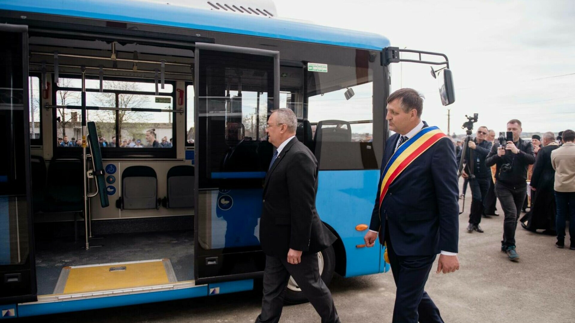 autobuz electric flamanzi