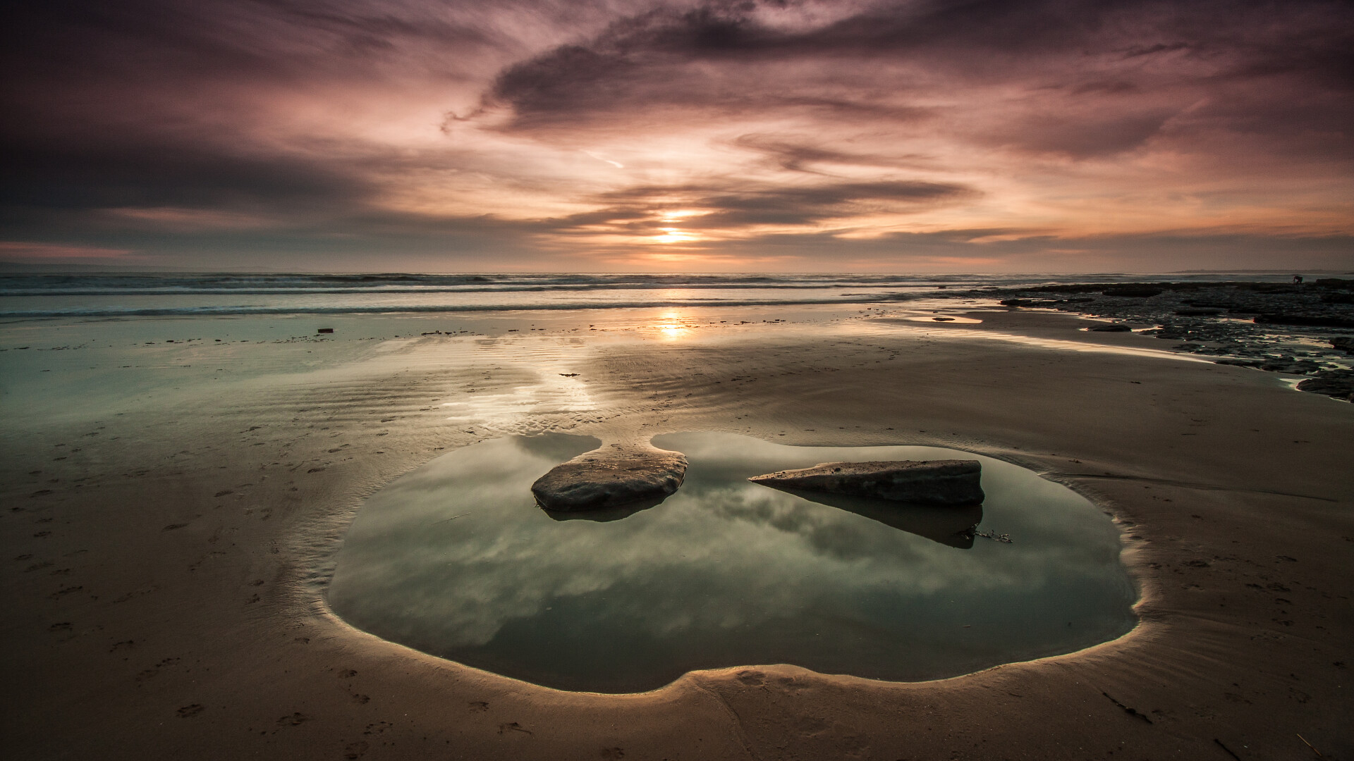 Dunraven Bay