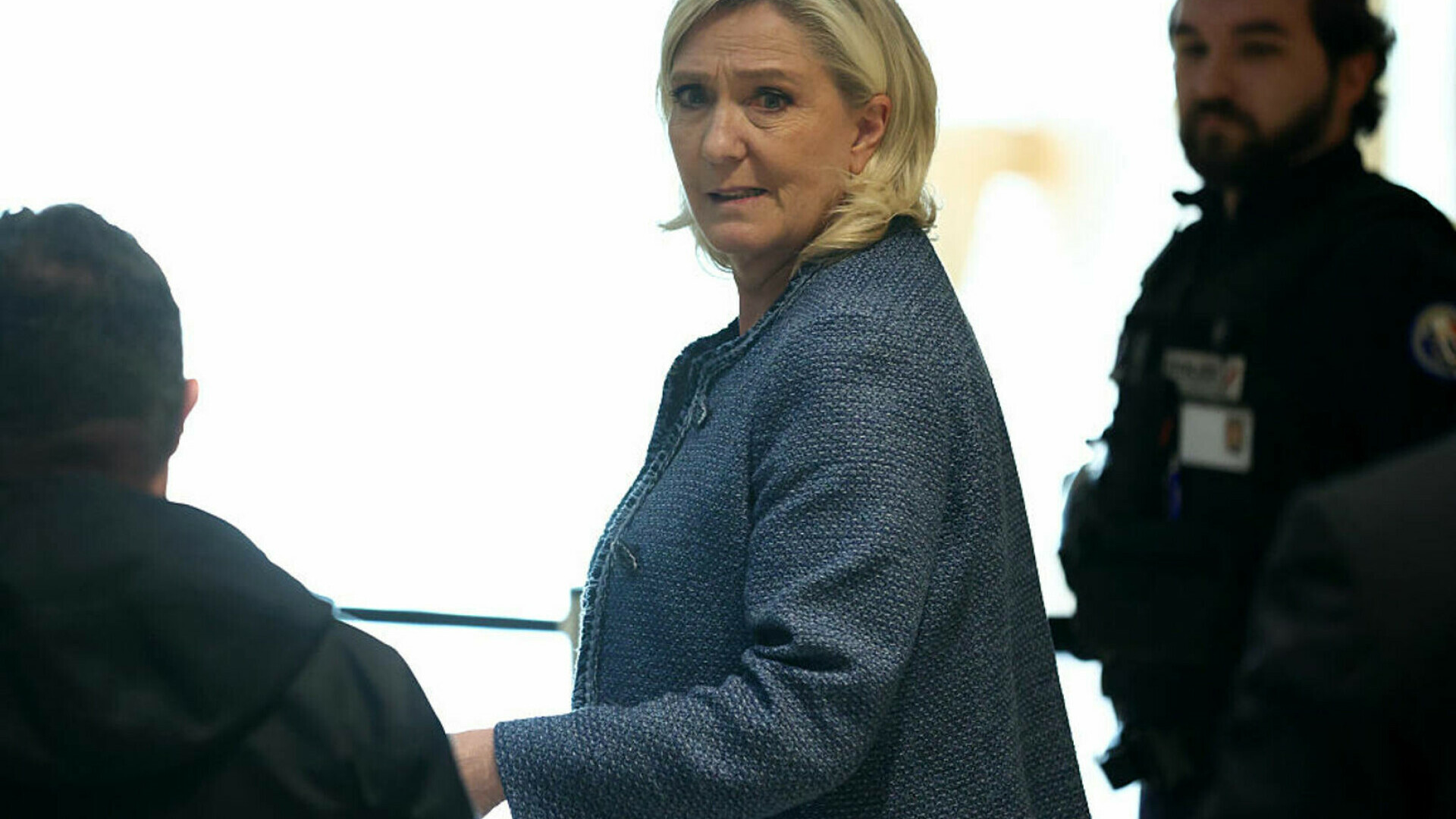 De ce a refuzat Marine Le Pen mâna întinsă de Donald Trump. Nici măcar nu a participat la o întâlnire cu emisarul său