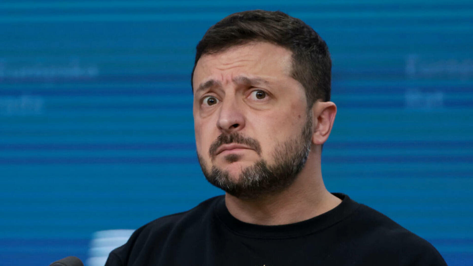 Președintele Volodimir Zelenski anunță că l-a invitat în Ucraina pe Nicușor Dan: ”Respectăm România și alegerea poporului”