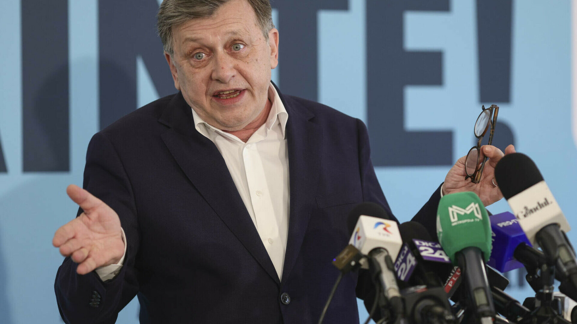 Crin Antonescu, după ce a pierdut turul I al alegerilor prezidențiale: „Îmi pare rău că am eşuat în aritmetica politică”