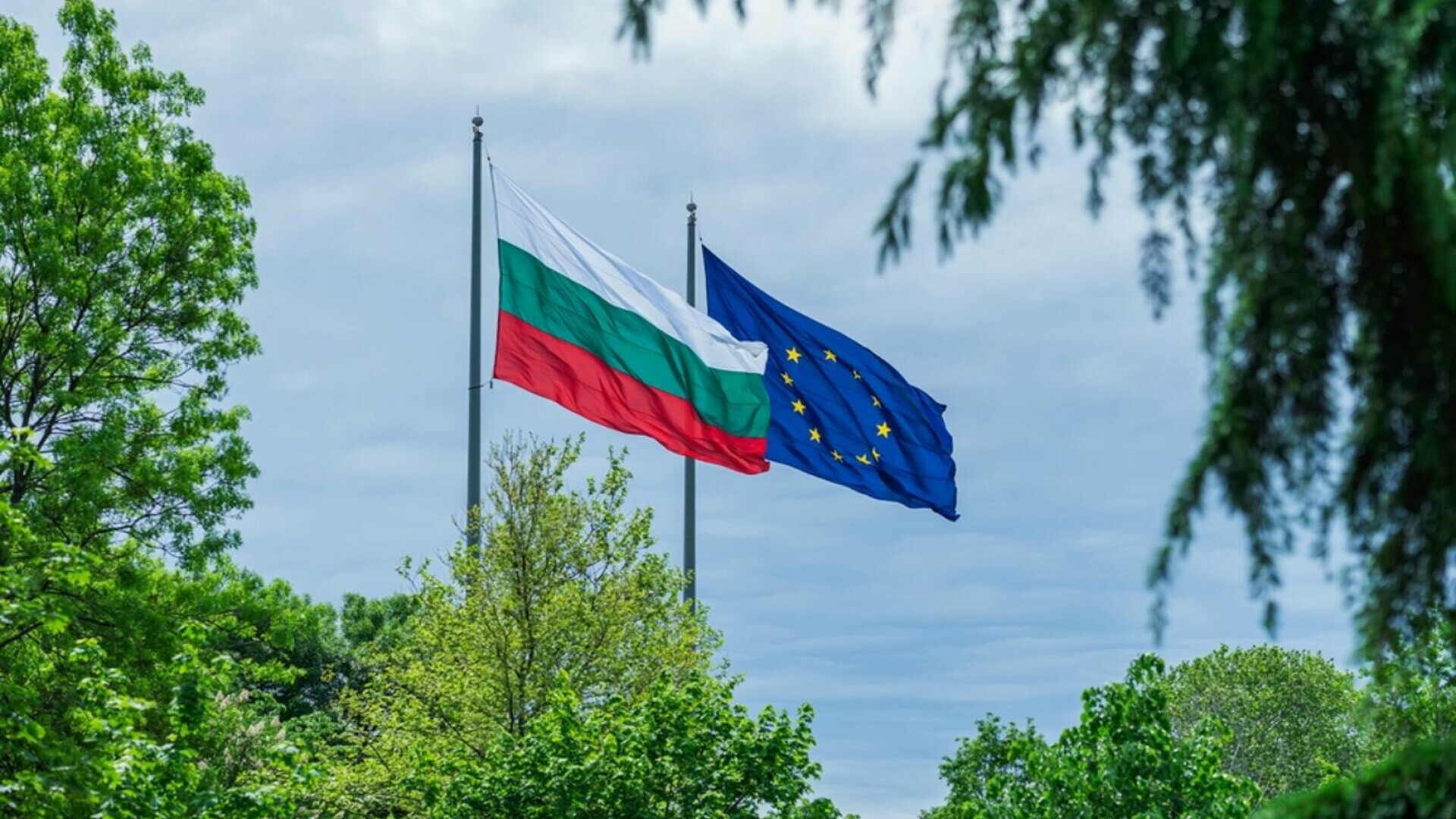 Veto în calea aderării la UE: Macedonia de Nord, pregătită să discute cu Bulgaria
