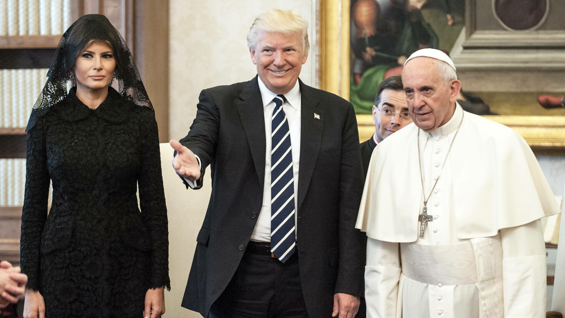 Donald Trump a anunțat pe cine vrea ca succesor al Papei Francisc. Care sunt șansele ca favoritul lui să fie ales în conclav