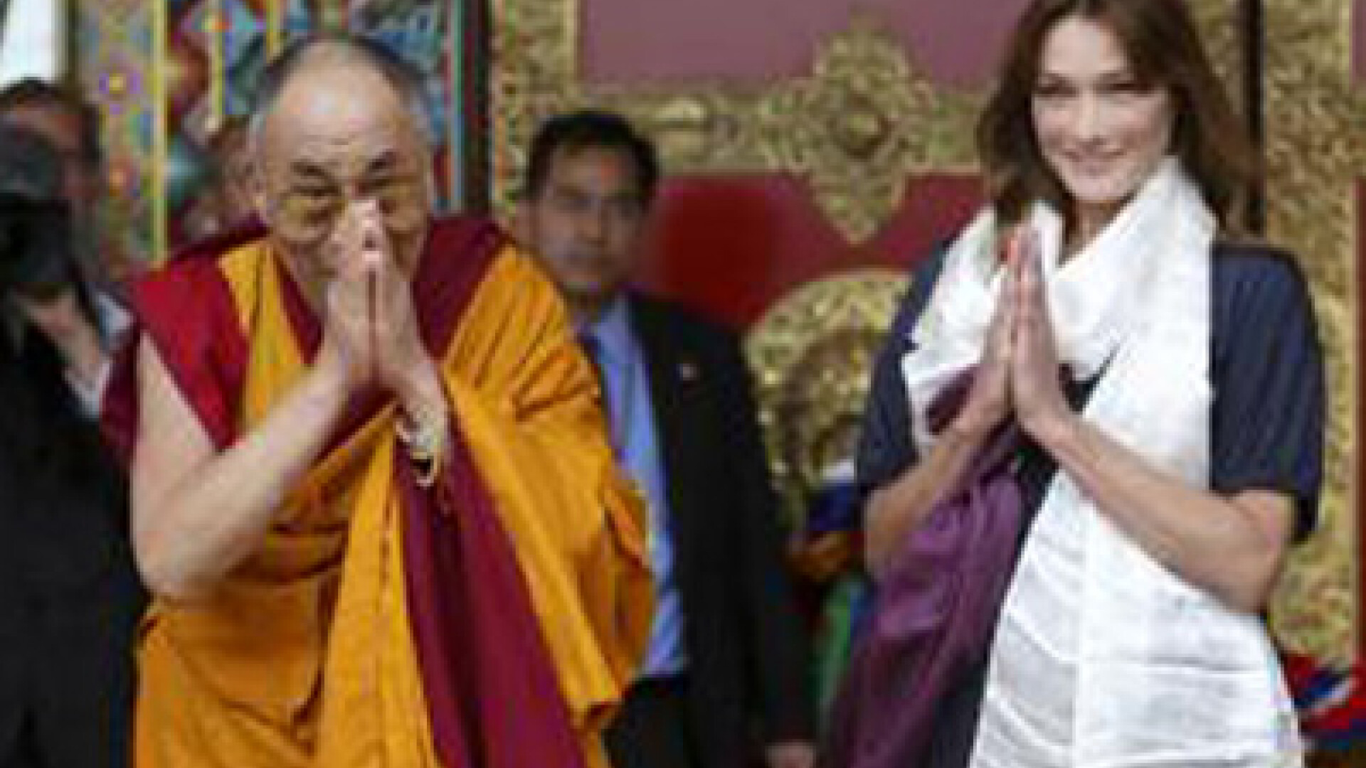 Carla Bruni Sarkozy s-a intalnit cu Dalai Lama