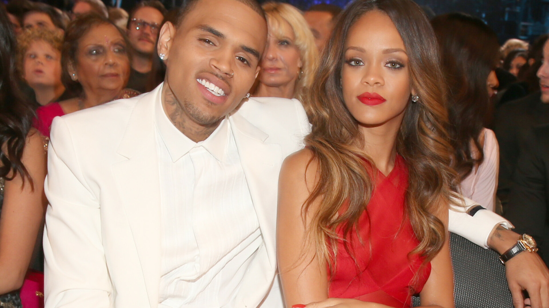 Chris Brown si Rihanna
