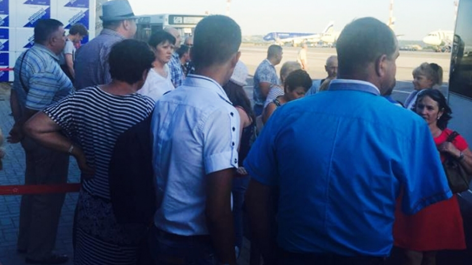 pasageri nervosi pe aeroportul din CHisinau