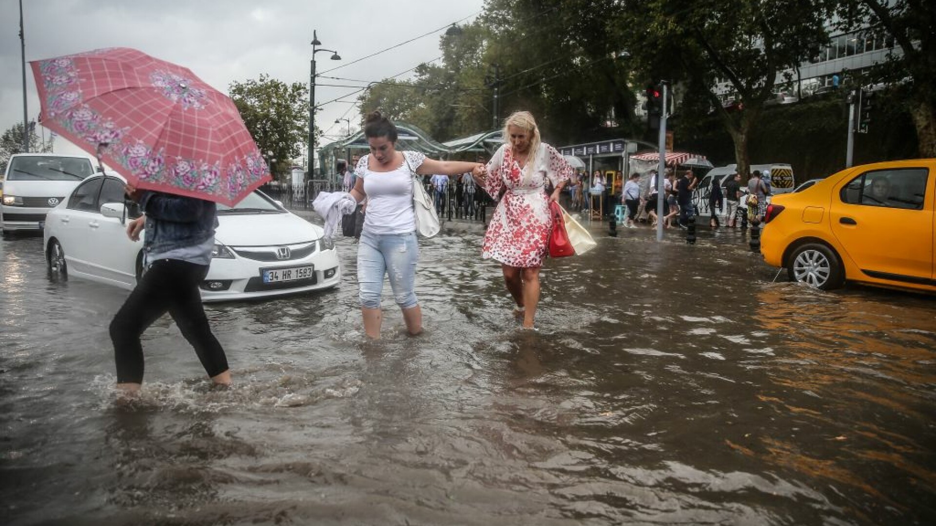 Inundatii Istanbul