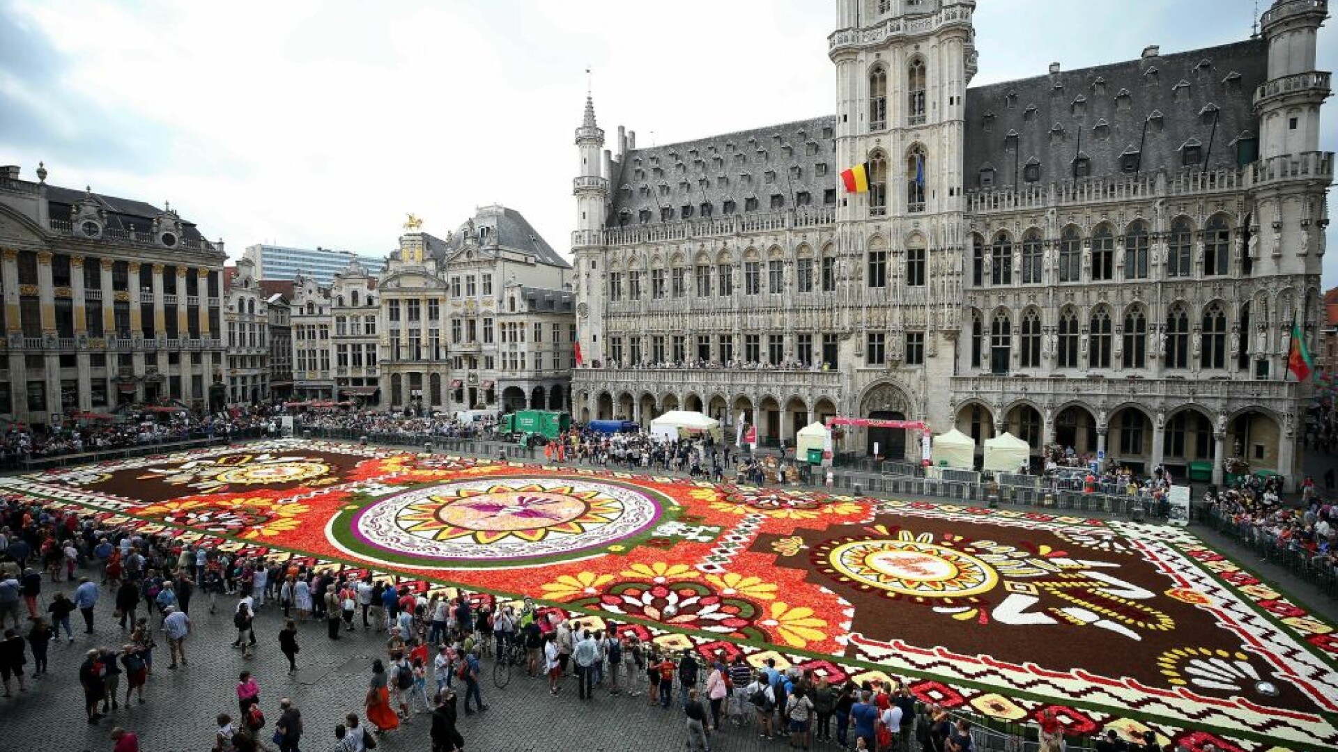 Covorul de flori din Bruxelles, dedicat culturii mexicane
