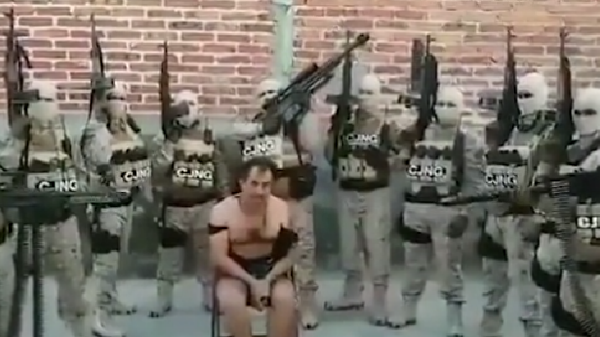 Ultimele clipe ale unui mexican, înainte de a fi executat de cartelul rival