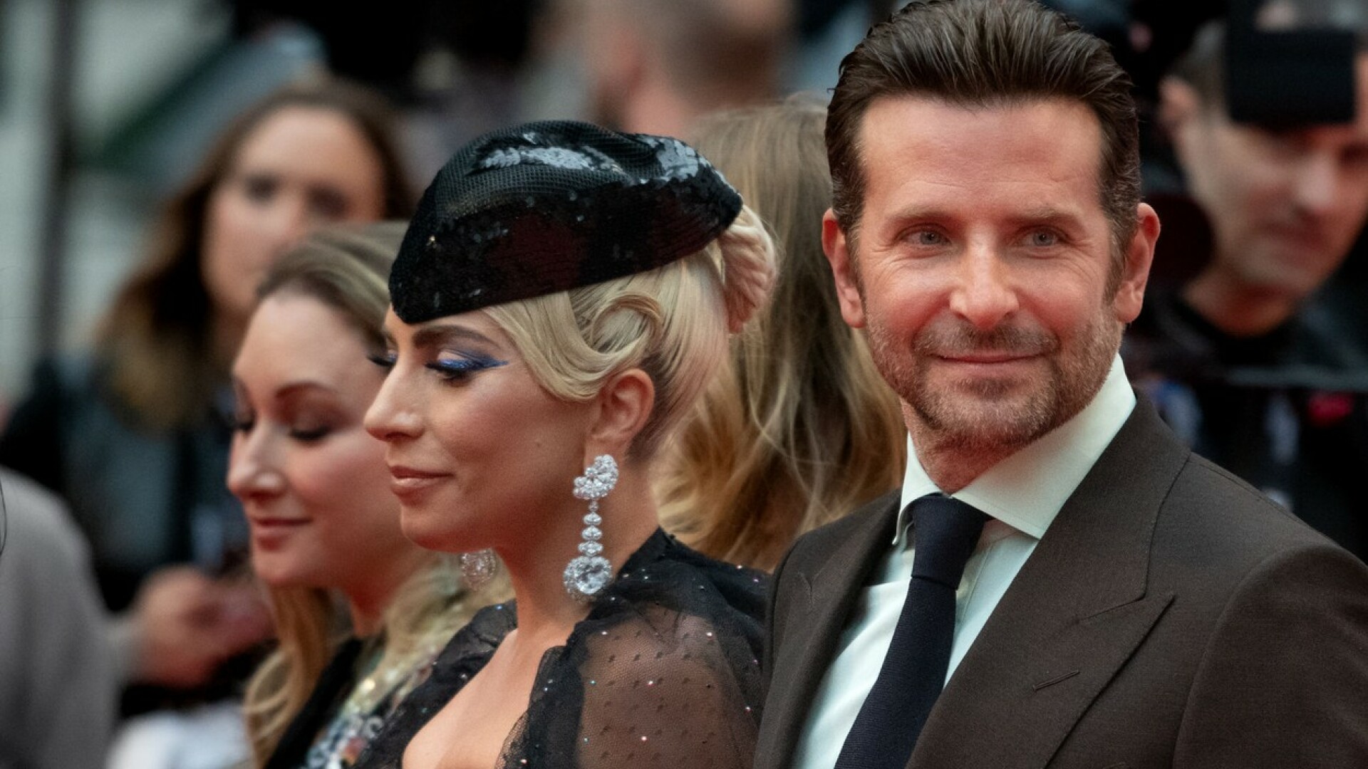 Schimbare de look pentru Bradley Cooper