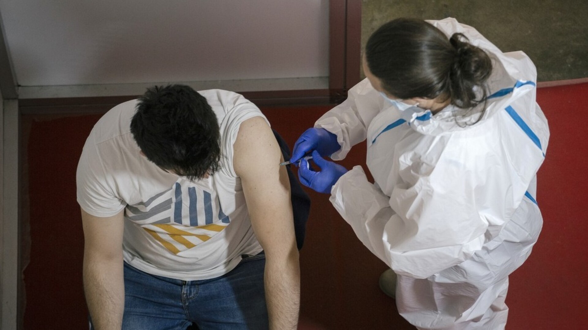 Serbia a autorizat administrarea celei de-a treia doze de vaccin anti-COVID-19