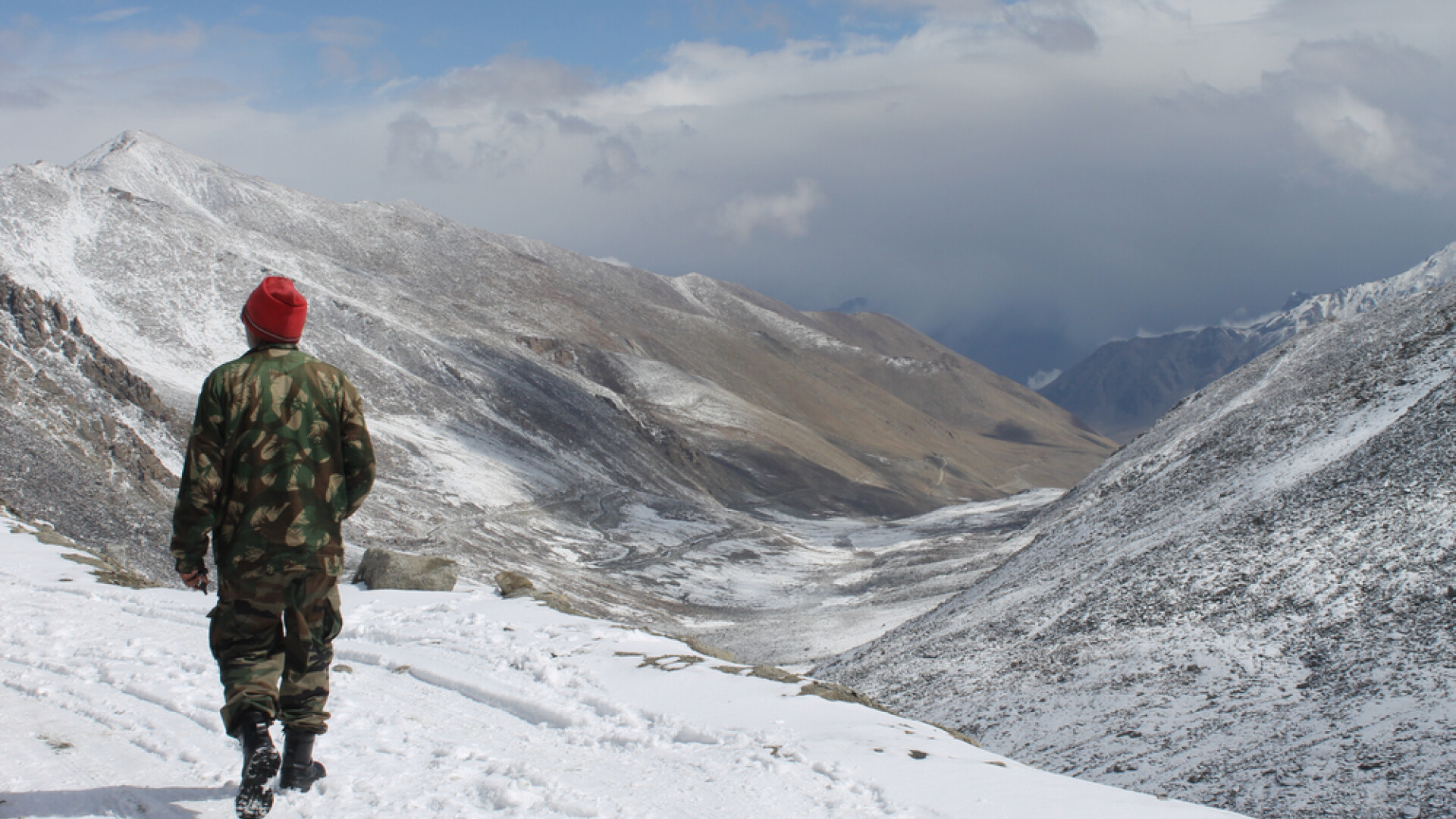 Cadavrul unui soldat indian dispărut pe cel mai înalt câmp de luptă din lume, găsit după aproape 40 de ani