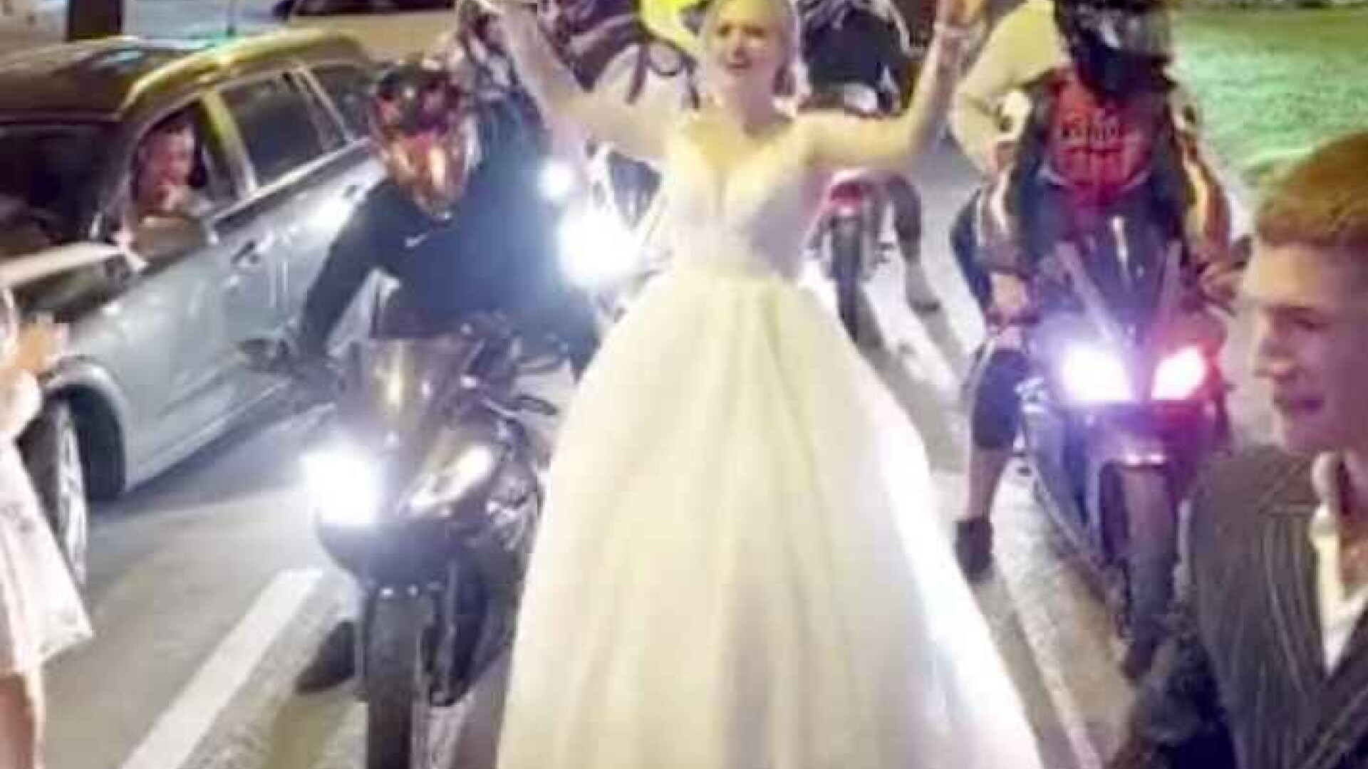 Alba ca Zăpada de Vaslui, furată de motocicliști de la nuntă. Oamenii au sunat la 112