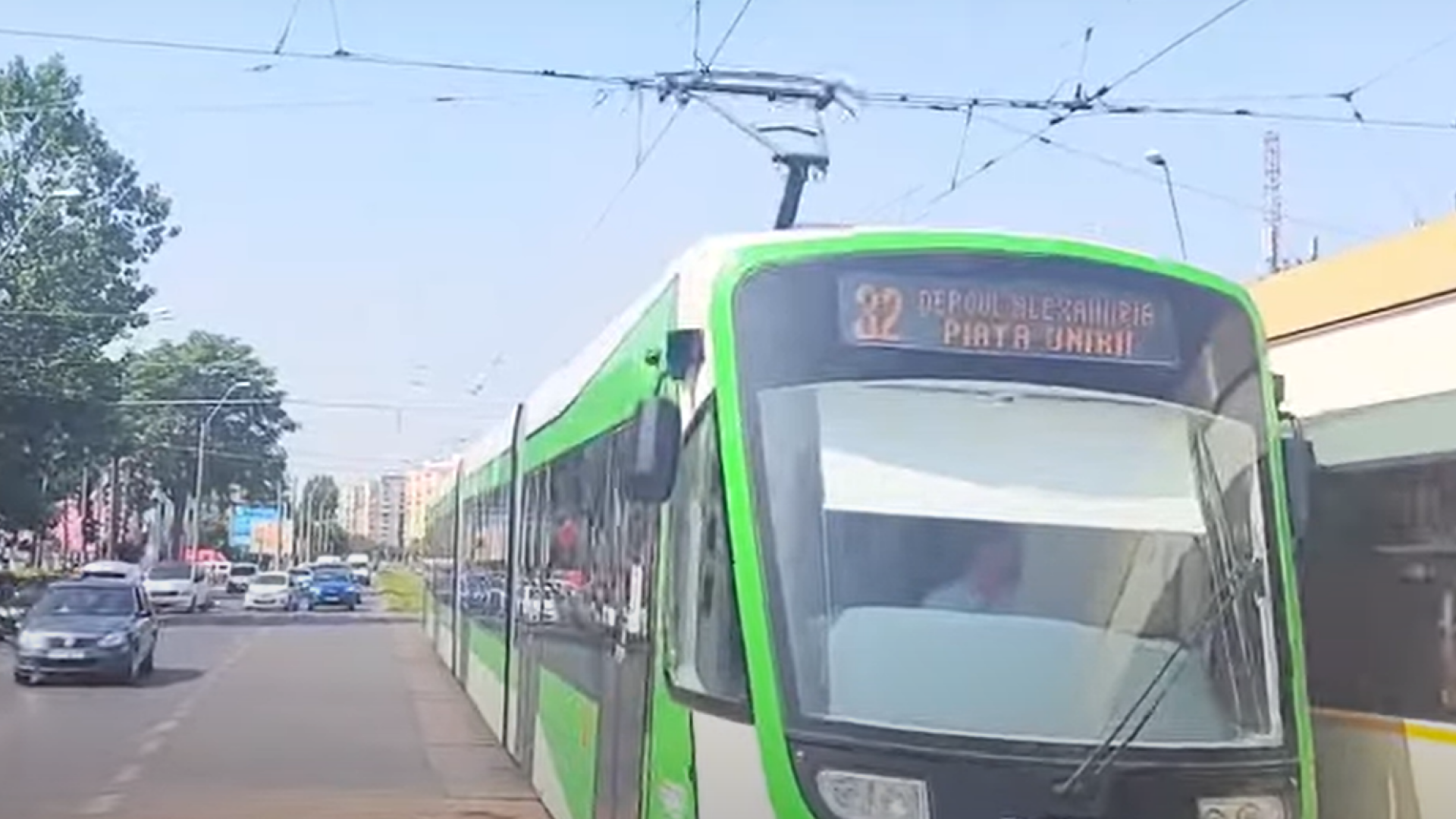 tramvaiul 32