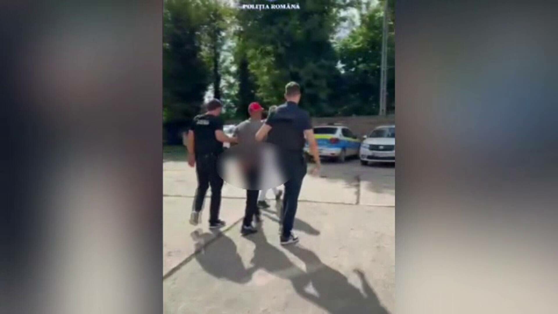 Un bărbat de 40 de ani din Hunedoara ar fi violat o adolescentă de 15 ani, fiica fostei iubite. Individul a fost arestat