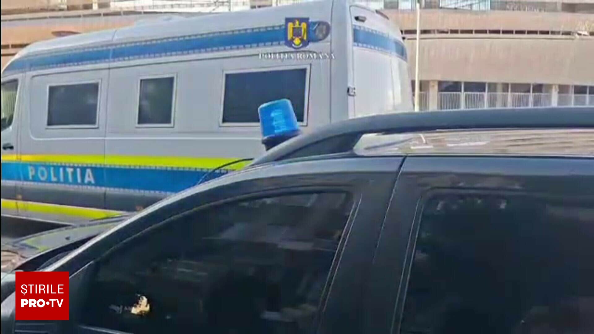 Un bărbat din Gorj și-a lăsat mașina cu cheile în contact și a plecat în oraș. Când s-a întors, a avut parte de un șoc