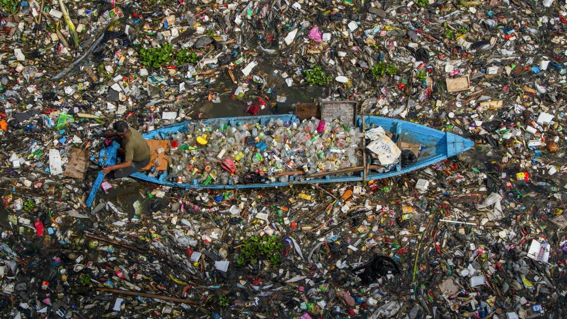 Trei țări produc mai mult plastic decât tot restul lumii la un loc. Un singură economie din Europa în topul poluatorilor