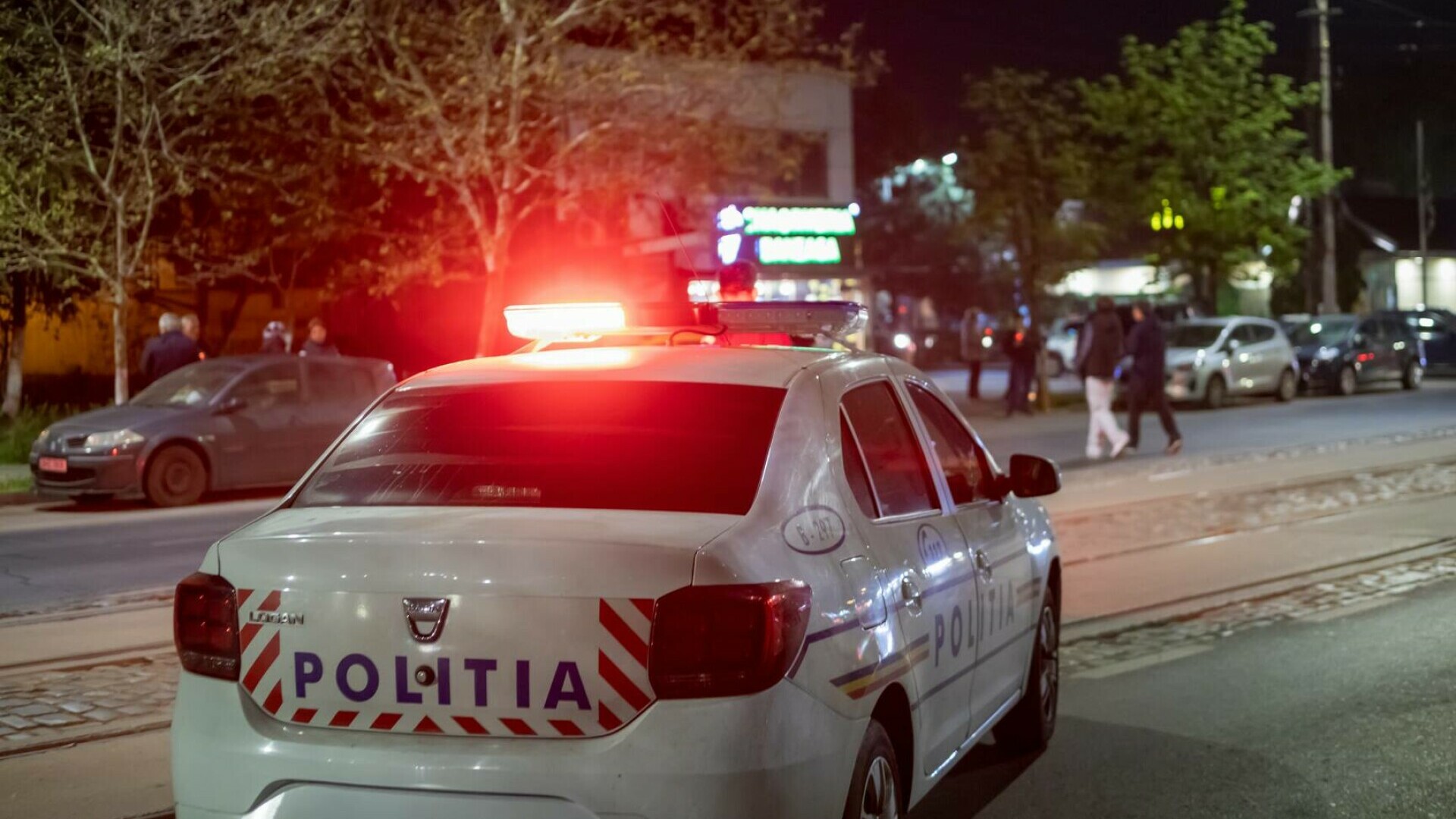 O femeie a fost înjunghiață în plină stradă, în sectorul 3 al Capitalei. Agresorul a fost reținut