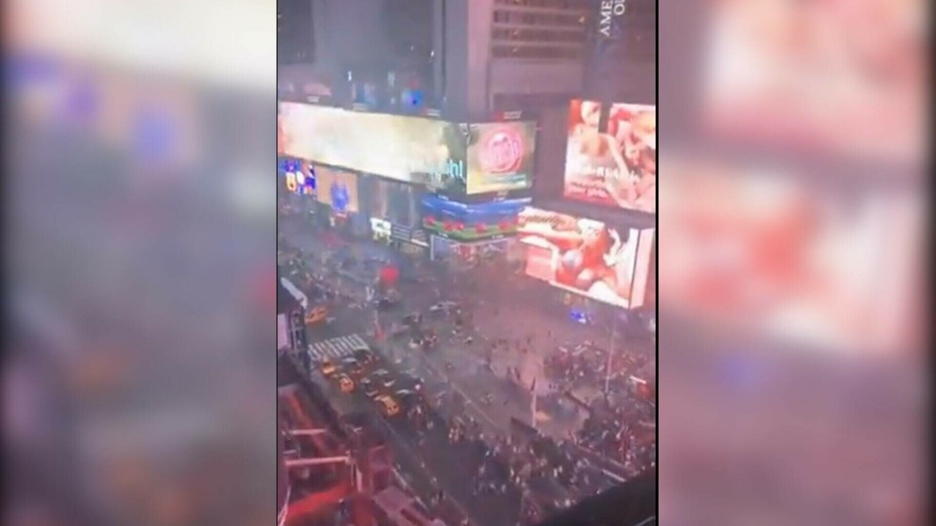 Atac armat în New York. Un adolescent de 17 ani a împușcat trei persoane. Polițiștii au fost în alertă. VIDEO