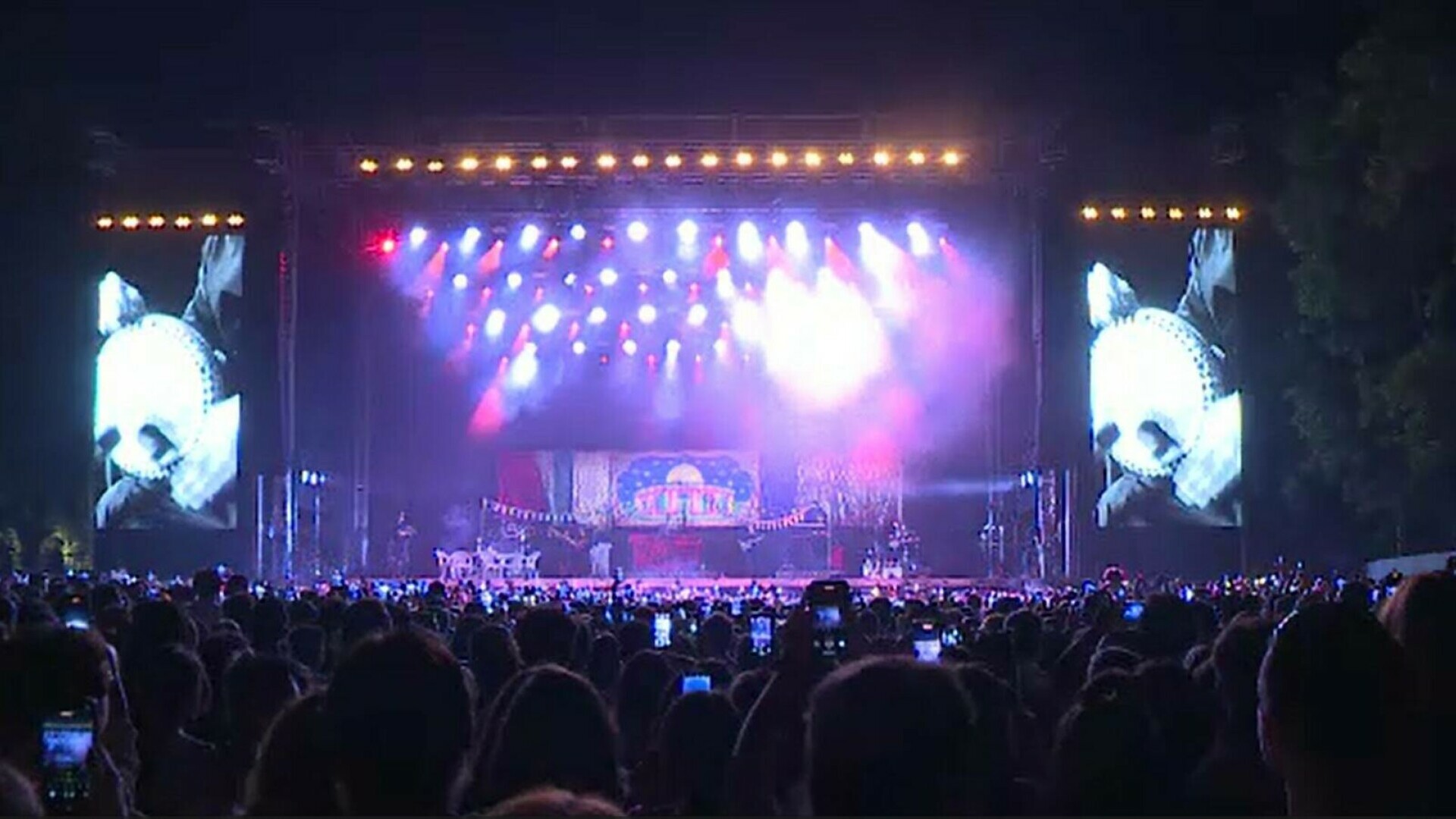 Muzică, lumină și atmosferă relaxantă la Summer Well. Petrecerea a continuat până dimineața în Buftea