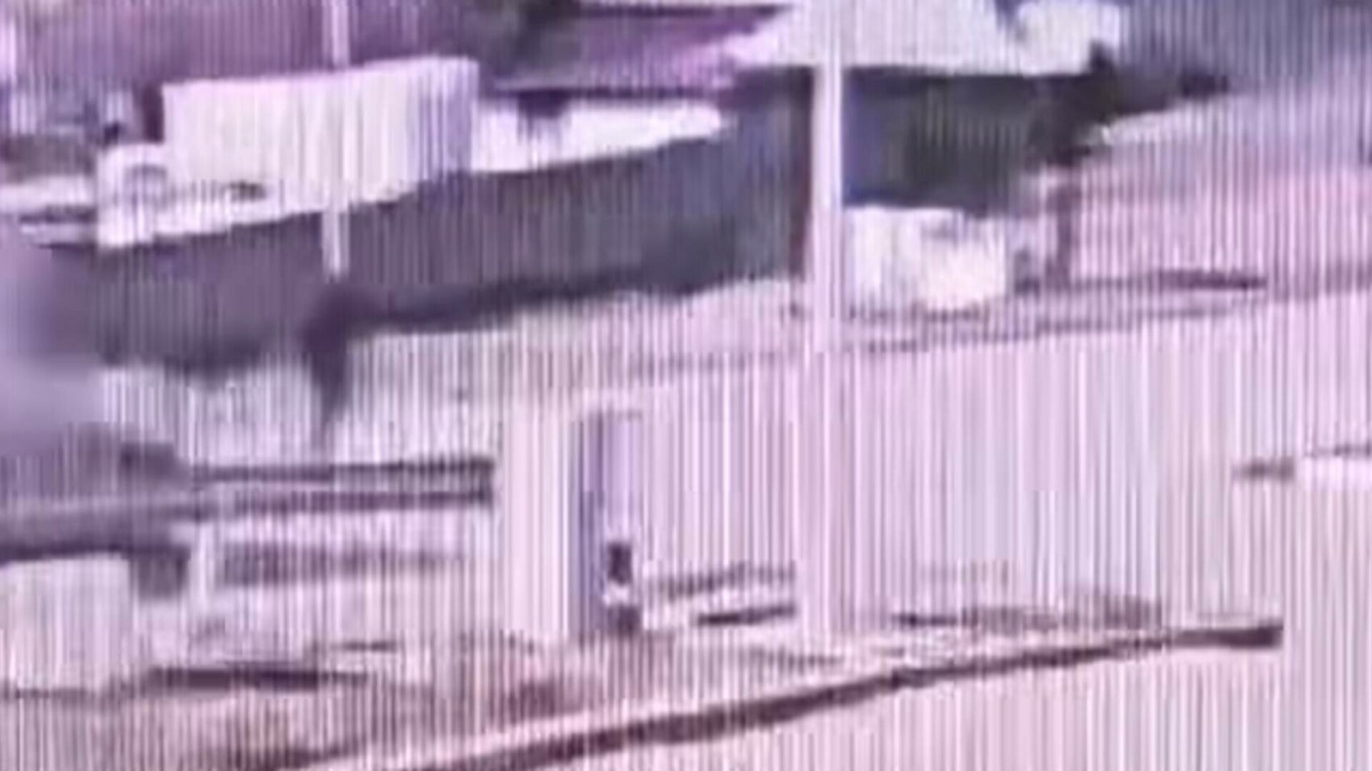 Un băiat de 12 ani a ajuns la spital după un accident pe trotinetă. Mama lui face un apel emoționant. Video