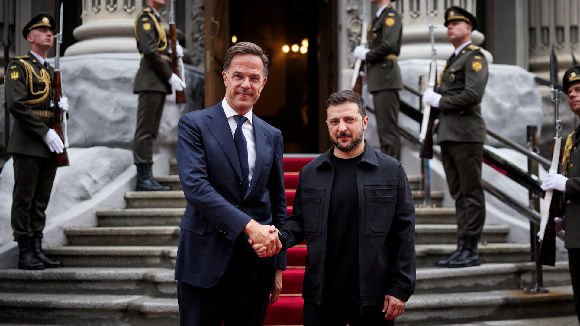 Mark Rutte și Volodimir Zelenski
