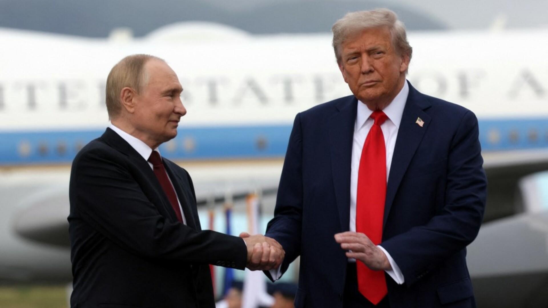 Vladimir Putin susține la summitul din China că întâlnirea cu Trump a deschis calea către pace în Ucraina