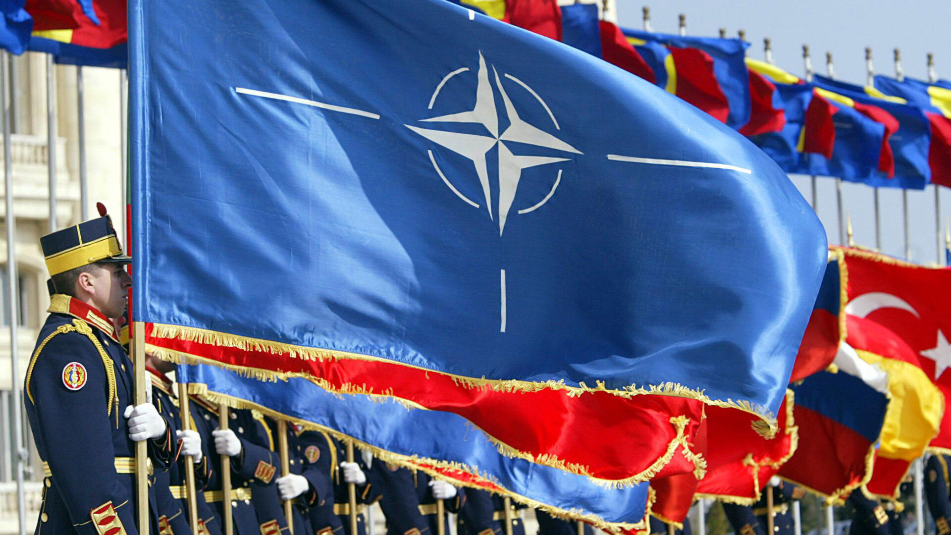 romania vrea in NATO