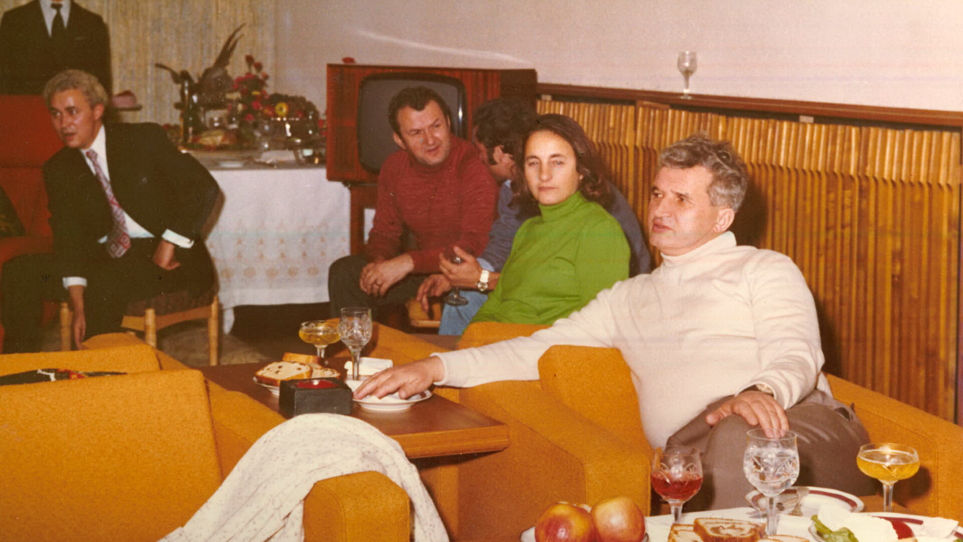 Nicolae Ceausescu, Elena Ceausescu