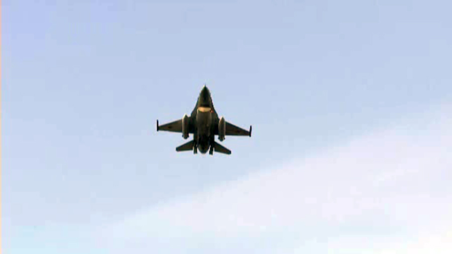 avion F-16