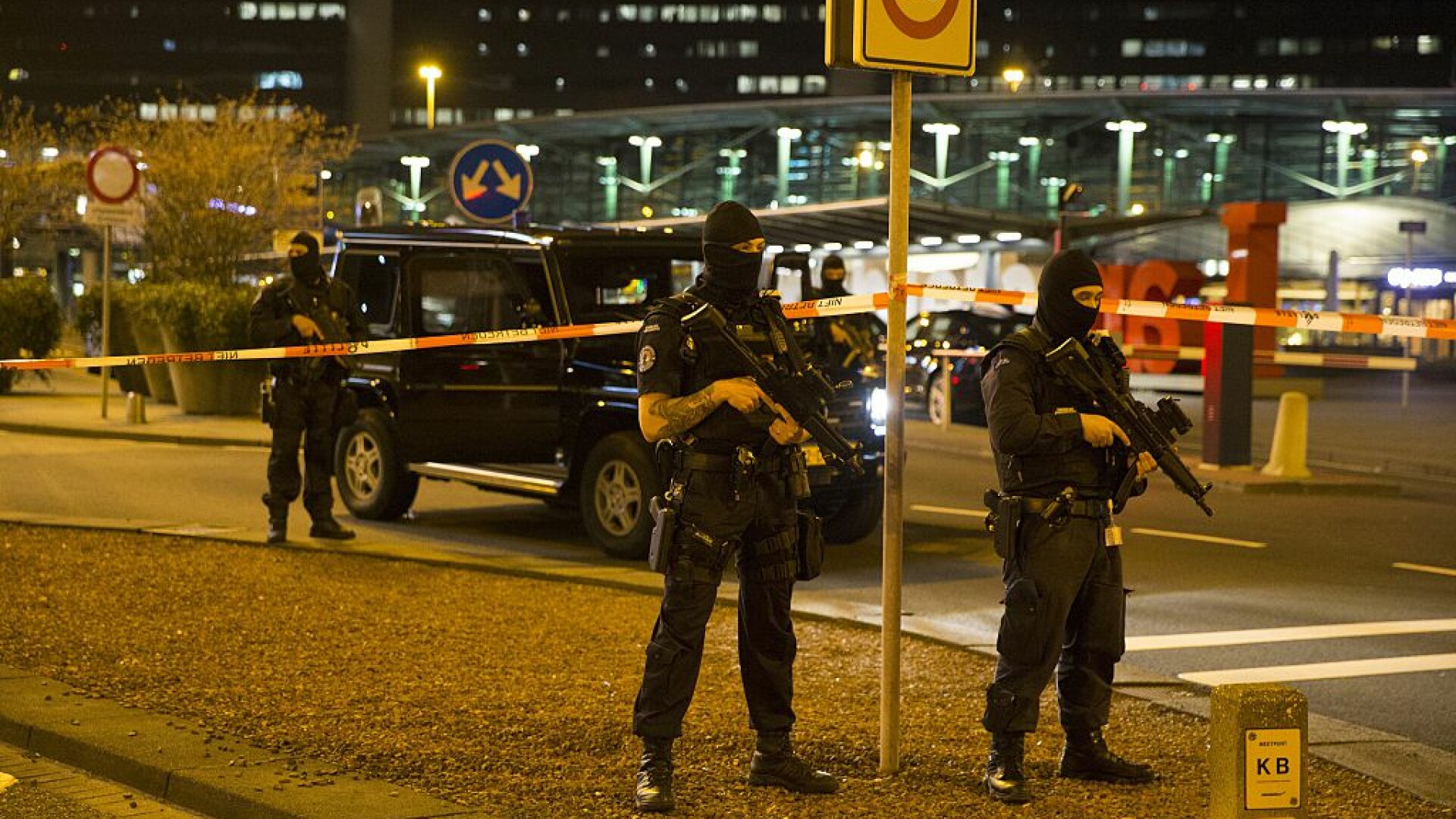 politie pe aeroportul Schiphol