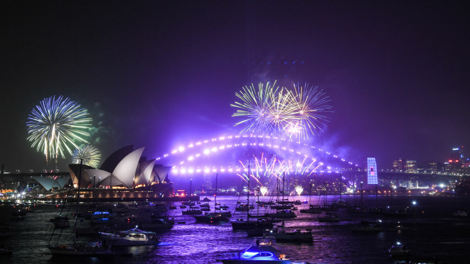 Foc de artificii în Sydney la intrarea în anul 2020