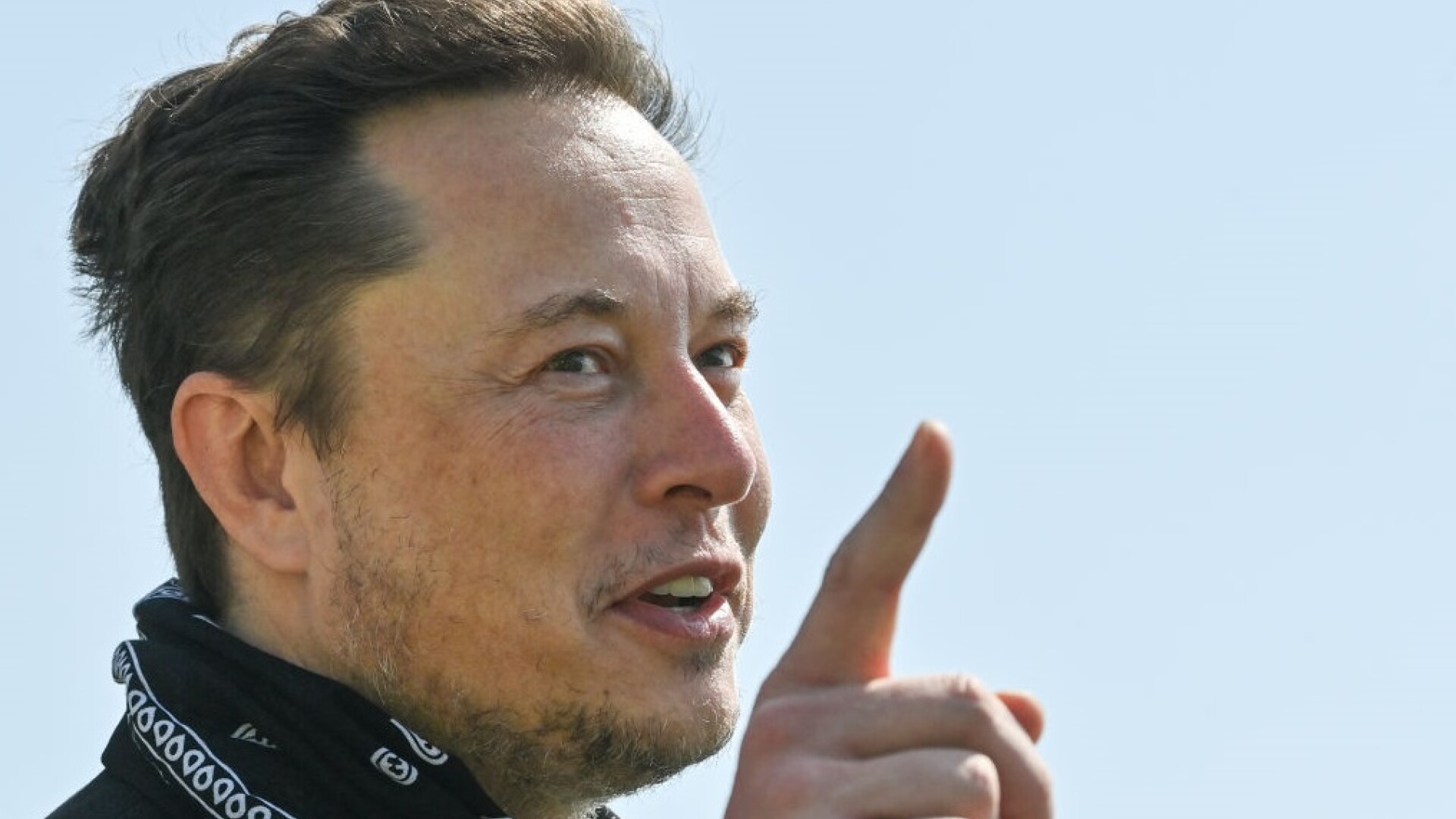 Revista Time l-a desemnat pe Elon Musk 