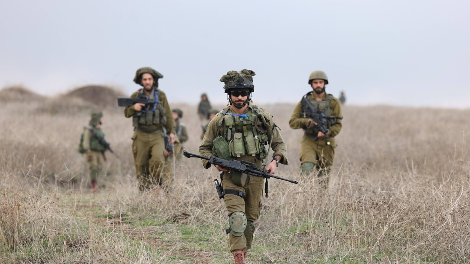 soldați israelieni