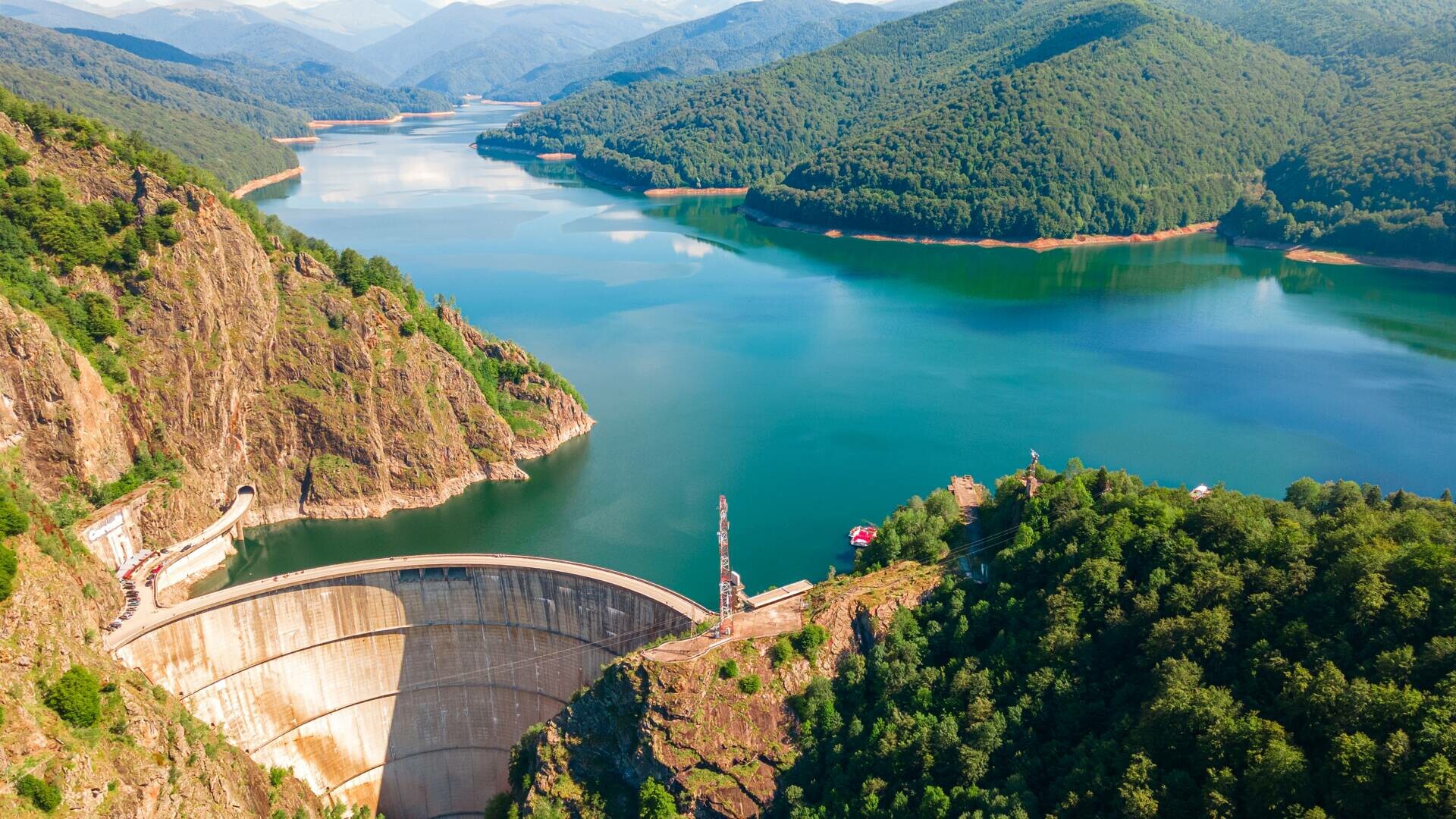 Lacul Vidraru – cum ajungi și ce activități poți face aici. Istoria ...