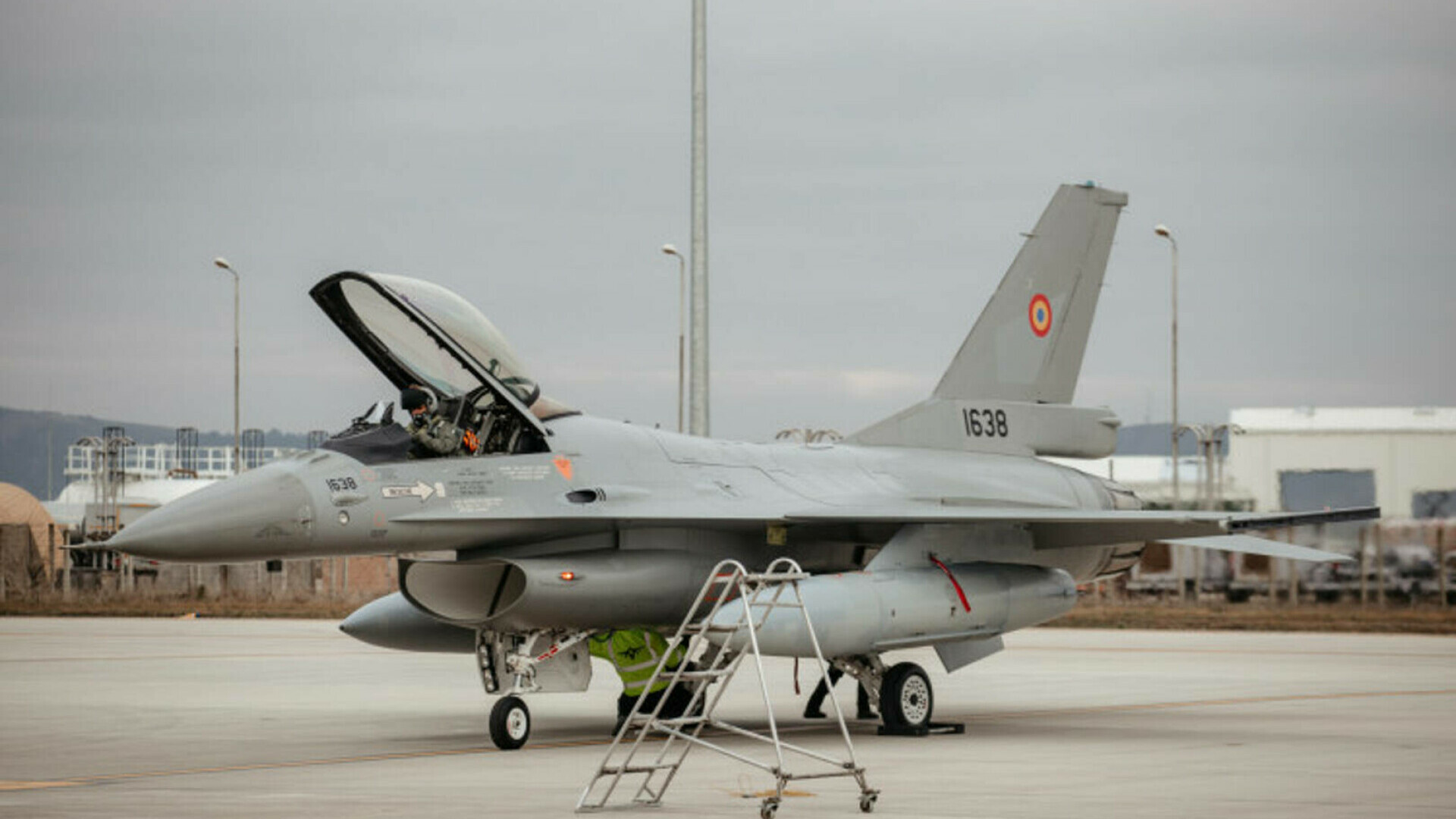 Un nou atac rusesc lângă România. Decizia MApN de a nu ridica de la sol avioane F-16