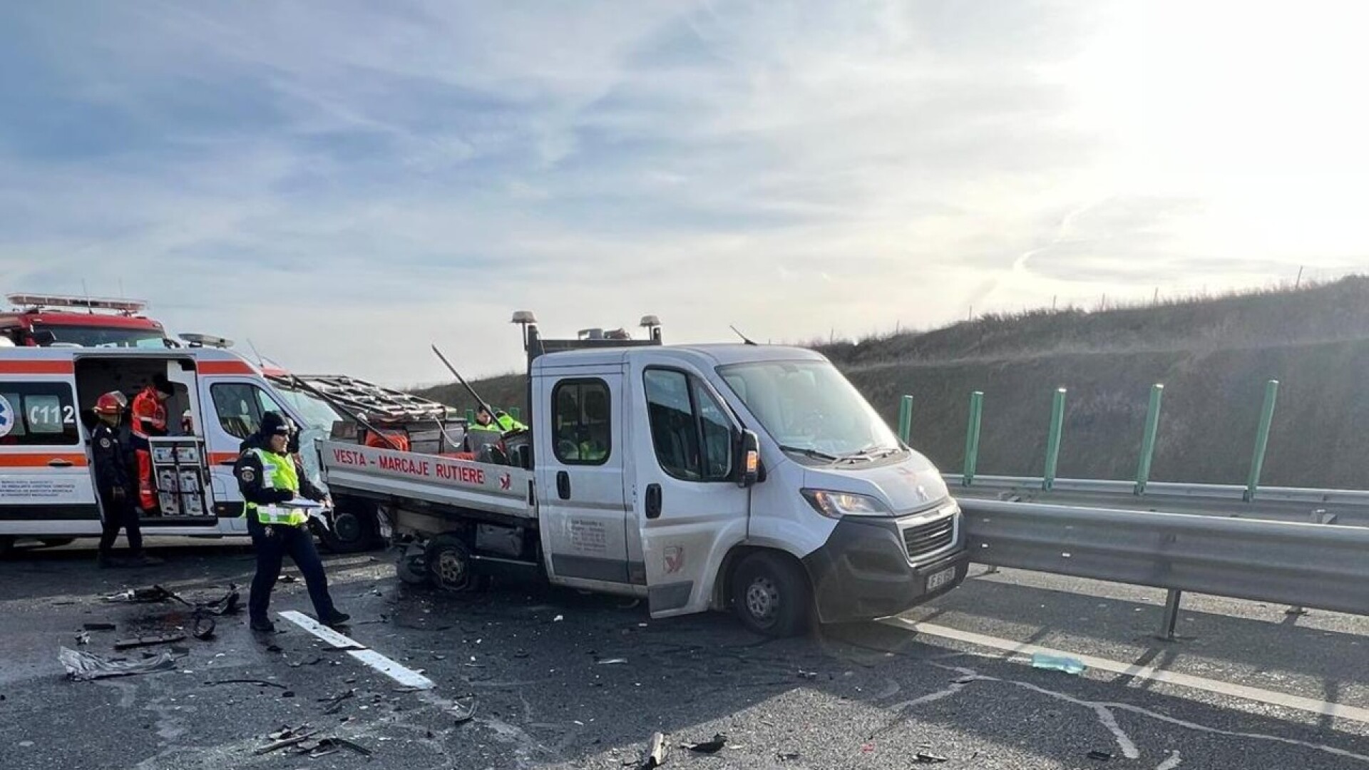 Tragedie pe Autostrada A2: O femeie a murit după ce s-a lovit de o mașină care făcea lucrări pe drum