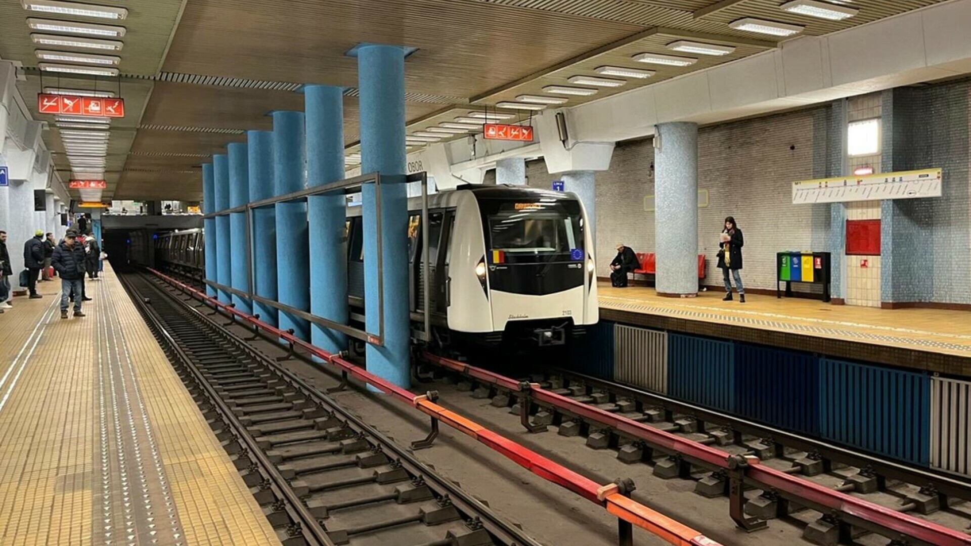 Ce s-a decis cu sporul de metrou primit de angajații de la etajul 9: S-a rezolvat, nu se poate. Soluția: tăieri din reparații