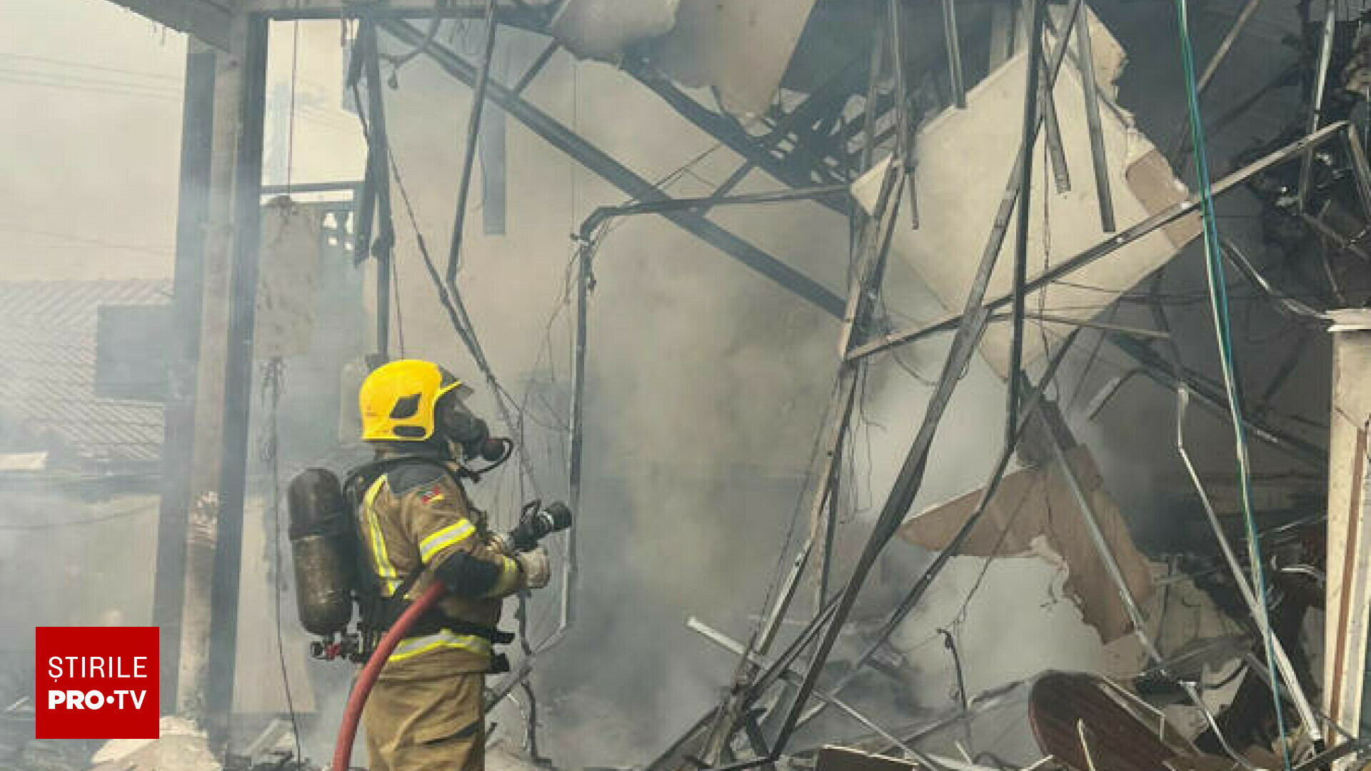 VIDEO. Un avion de mici dimensiuni s-a prăbuşit într-un oraş din Brazilia. Cel puţin 10 oameni au murit