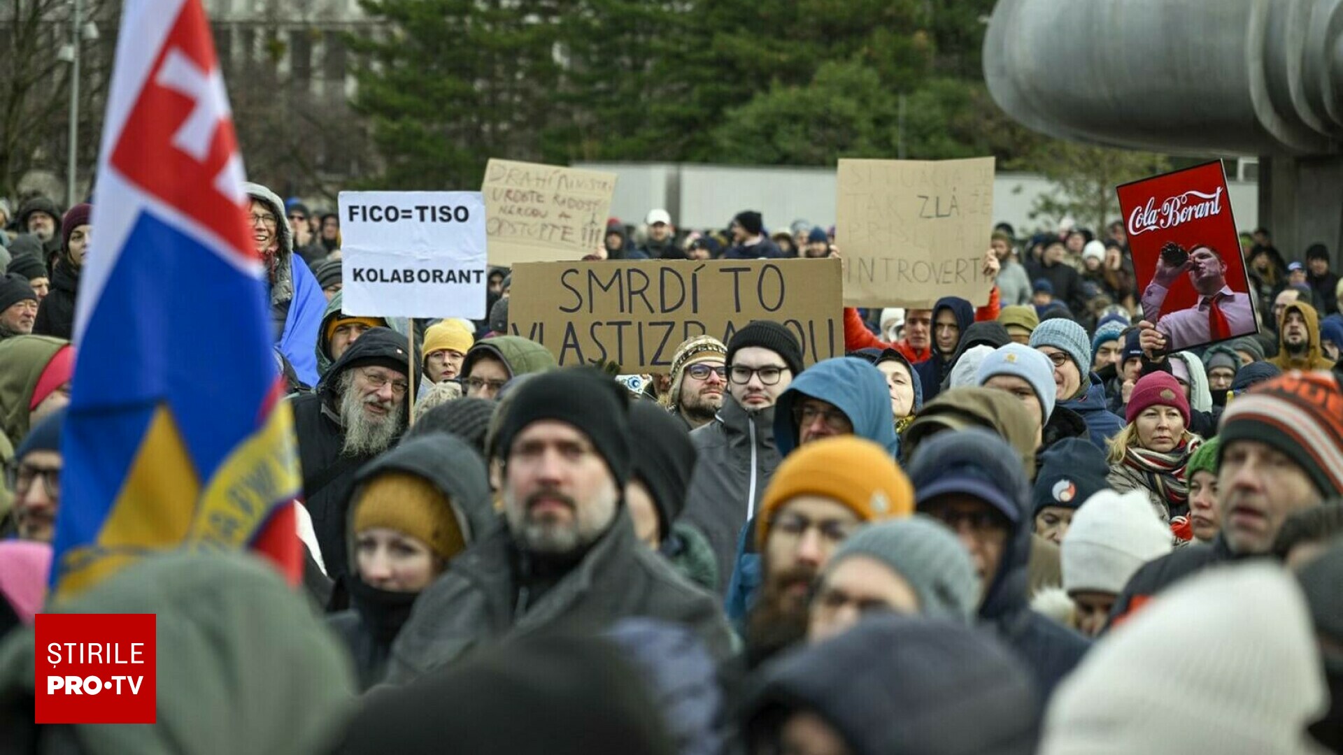 „Miroase a trădare”. Proteste în Slovacia, după ce premierul Fico s-a întâlnit cu Putin la Moscova. FOTO & VIDEO