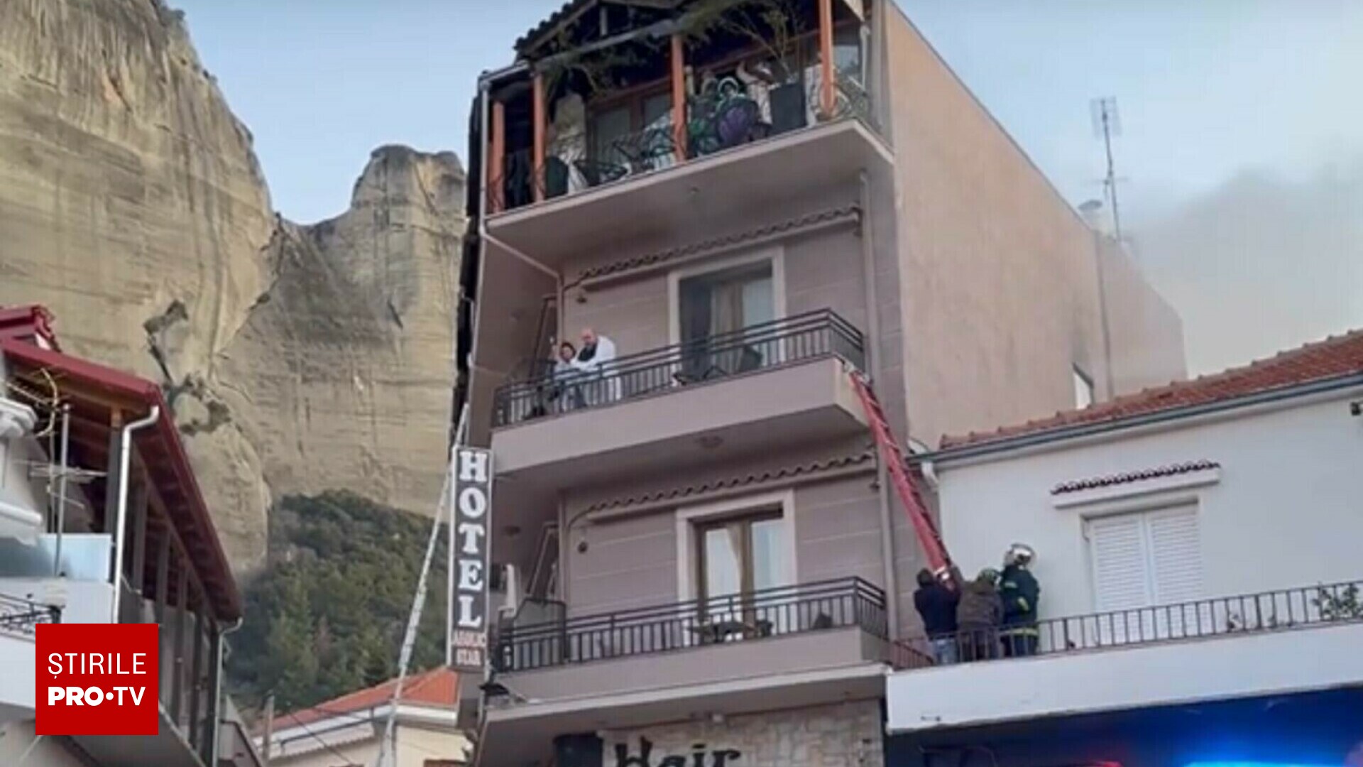 Patronul unui hotel din Meteora a murit după ce s-a aruncat de la etaj pentru a scăpa dintr-un incendiu | VIDEO