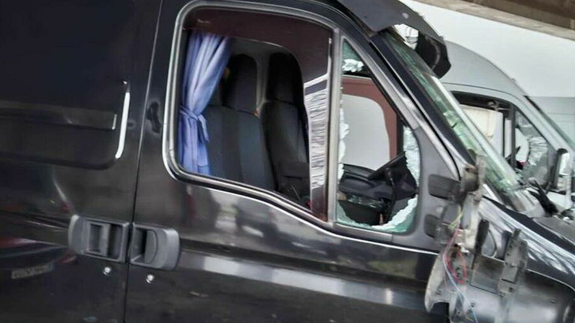 27 de maşini au fost distruse de persoane necunoscute în Târgu Jiu