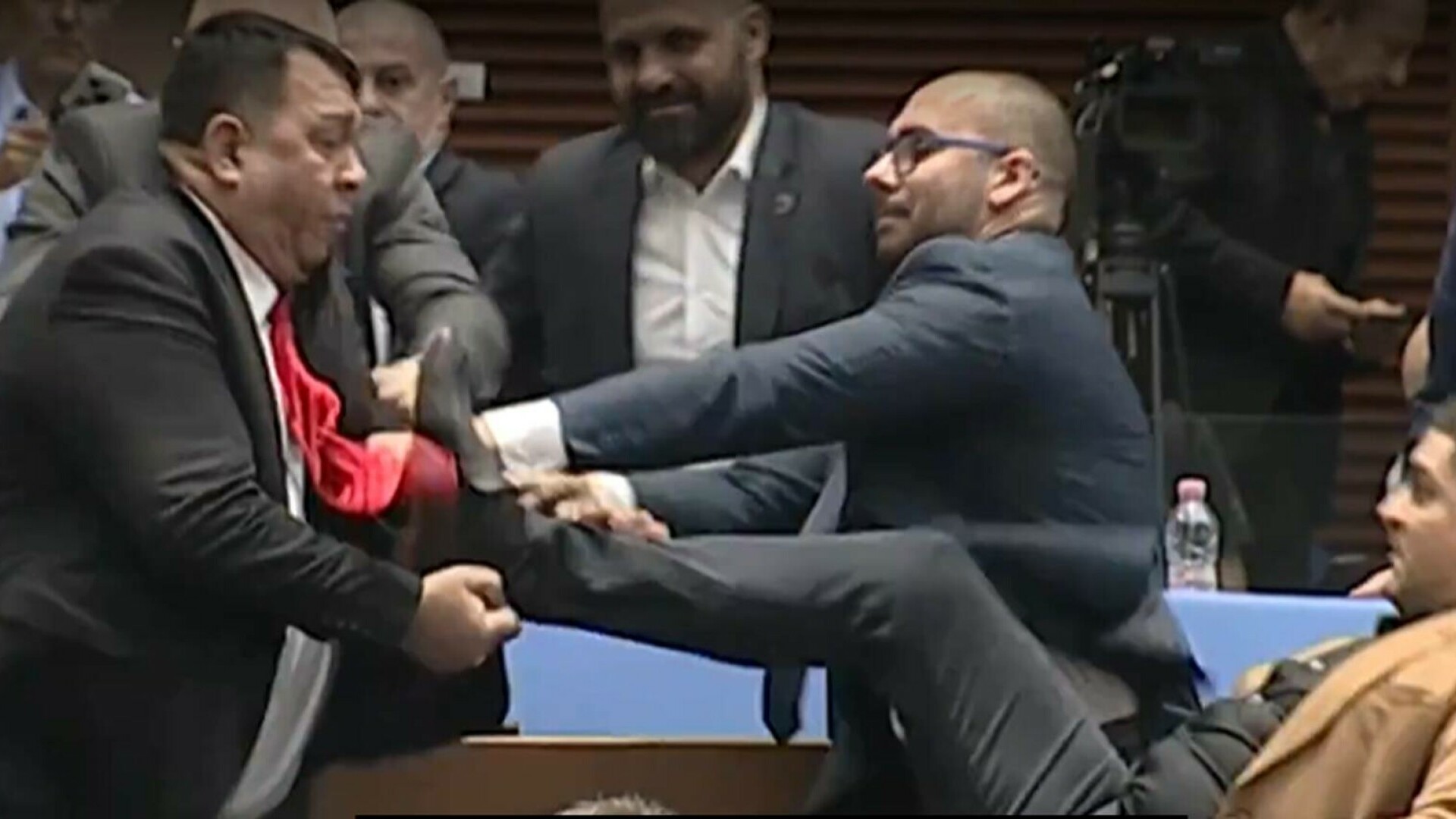 Bătaie în Parlamentul din Bulgaria