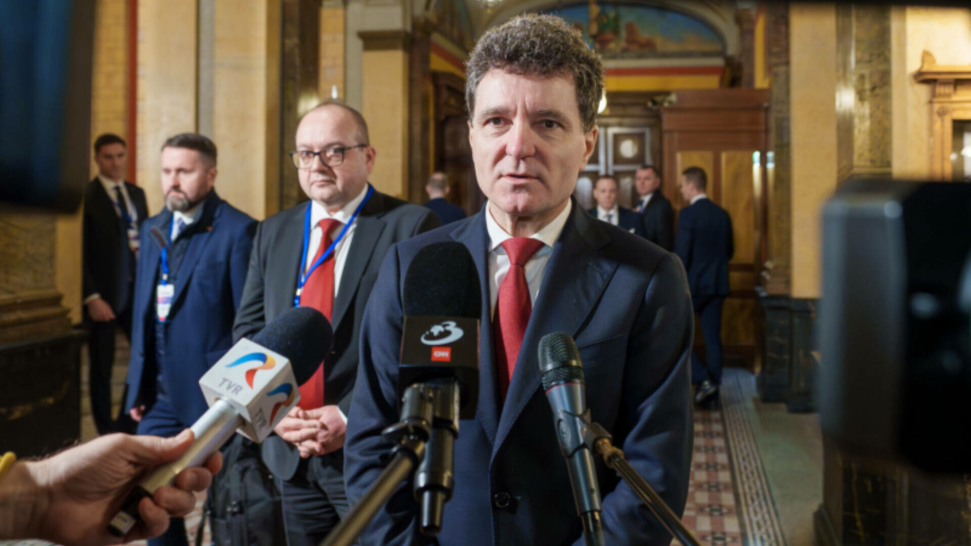 Nicușor Dan a explicat când va returna Ucraina cele 90 de miliarde de euro împrumutate de la UE. De unde au fost luați banii