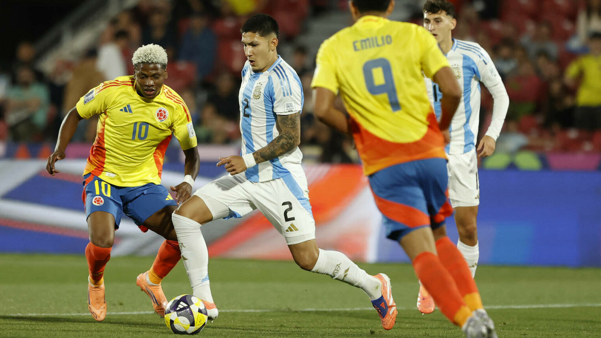 Incident la finala Cupei Columbiei la fotbal. 59 de persoane au fost rănite pe stadion