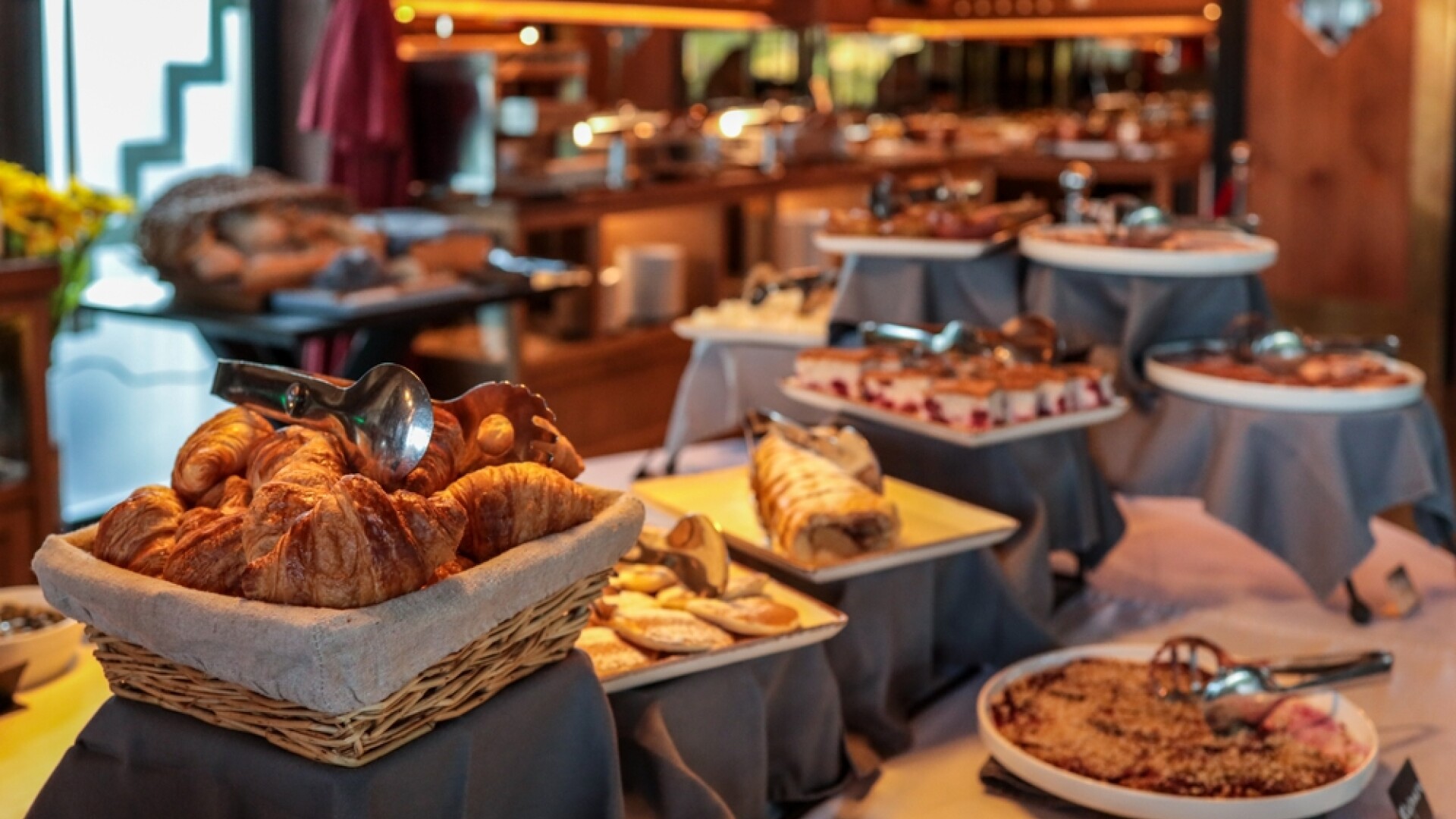 Un spaniol concediat pentru că a oferit colegilor dulciuri de ziua lui a obținut peste 100.000 de euro despăgubiri