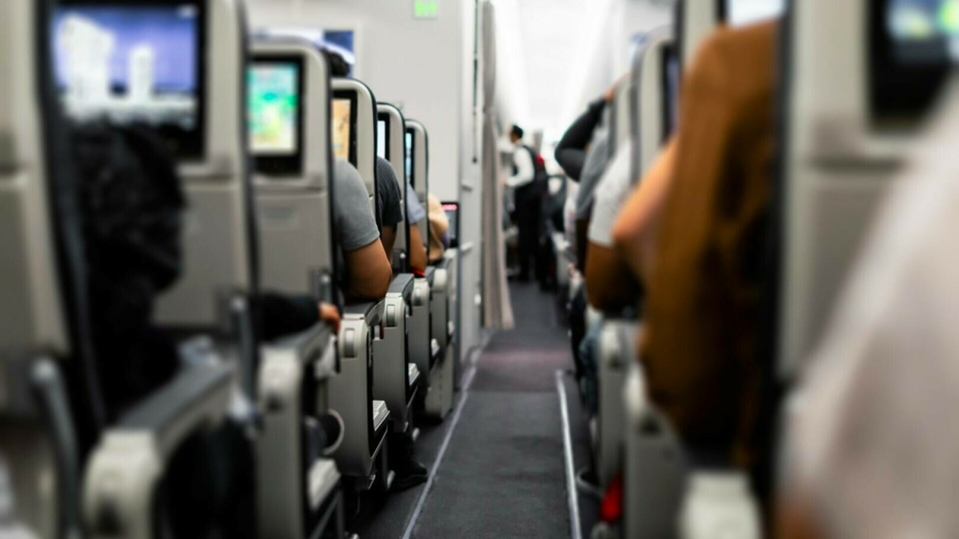 O familie din Marea Britanie ar fi urcat cu bunica decedată în avion. A spus echipajului că se simte rău și a adormit