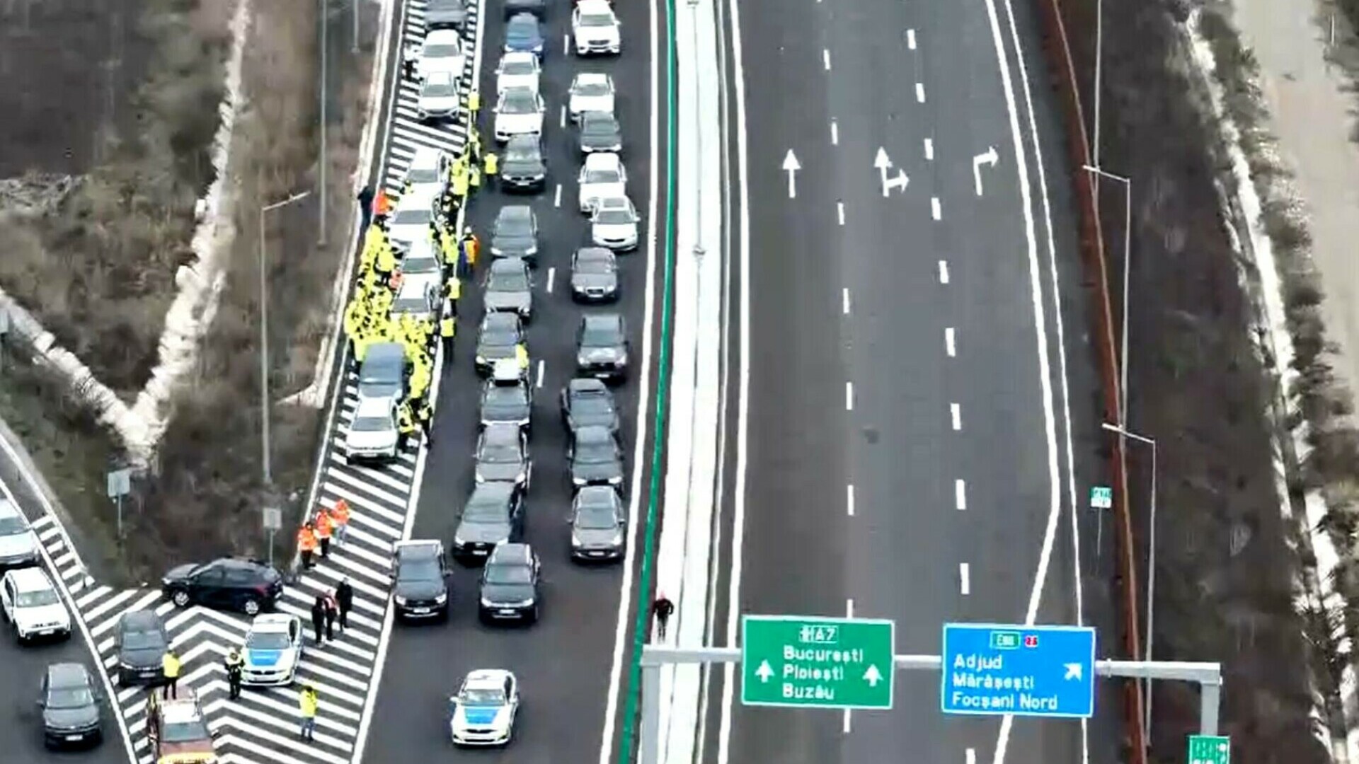 ”De astăzi se circulă continuu de la București la Adjud”. 50 de kilometri din Autostrada Moldovei A7, deschiși pentru șoferi