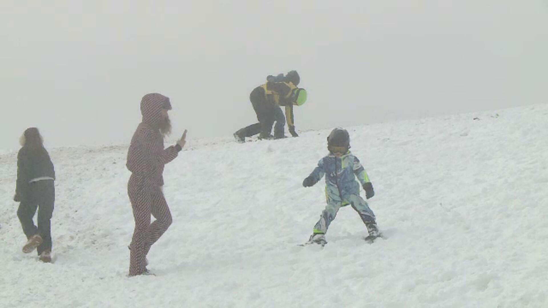 Cum va fi vremea la munte în următoarele trei zile. Vântul va bate și cu peste 120 km/h în unele zone