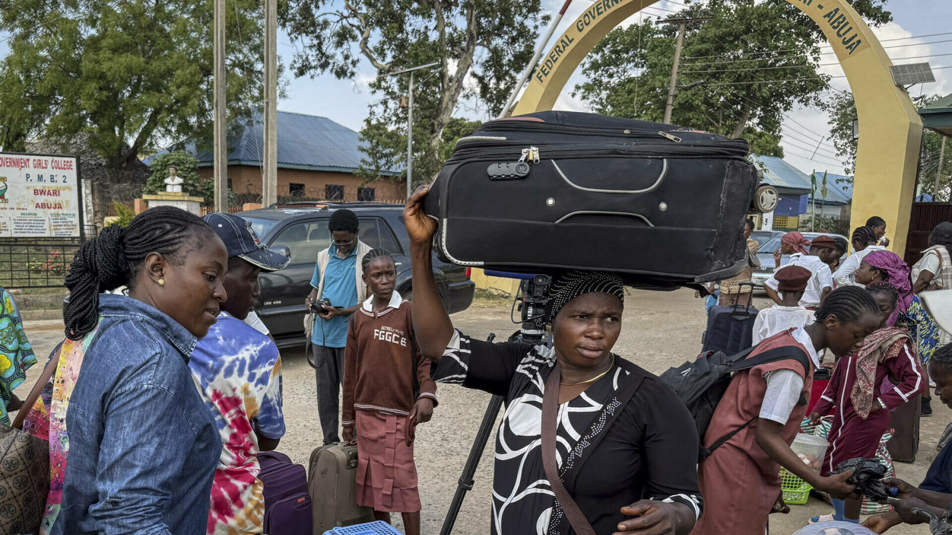 Teamă şi confuzie într-un sat nigerian lovit de un atac american. Localnicii spun că nu există un istoric al ISIS în zonă